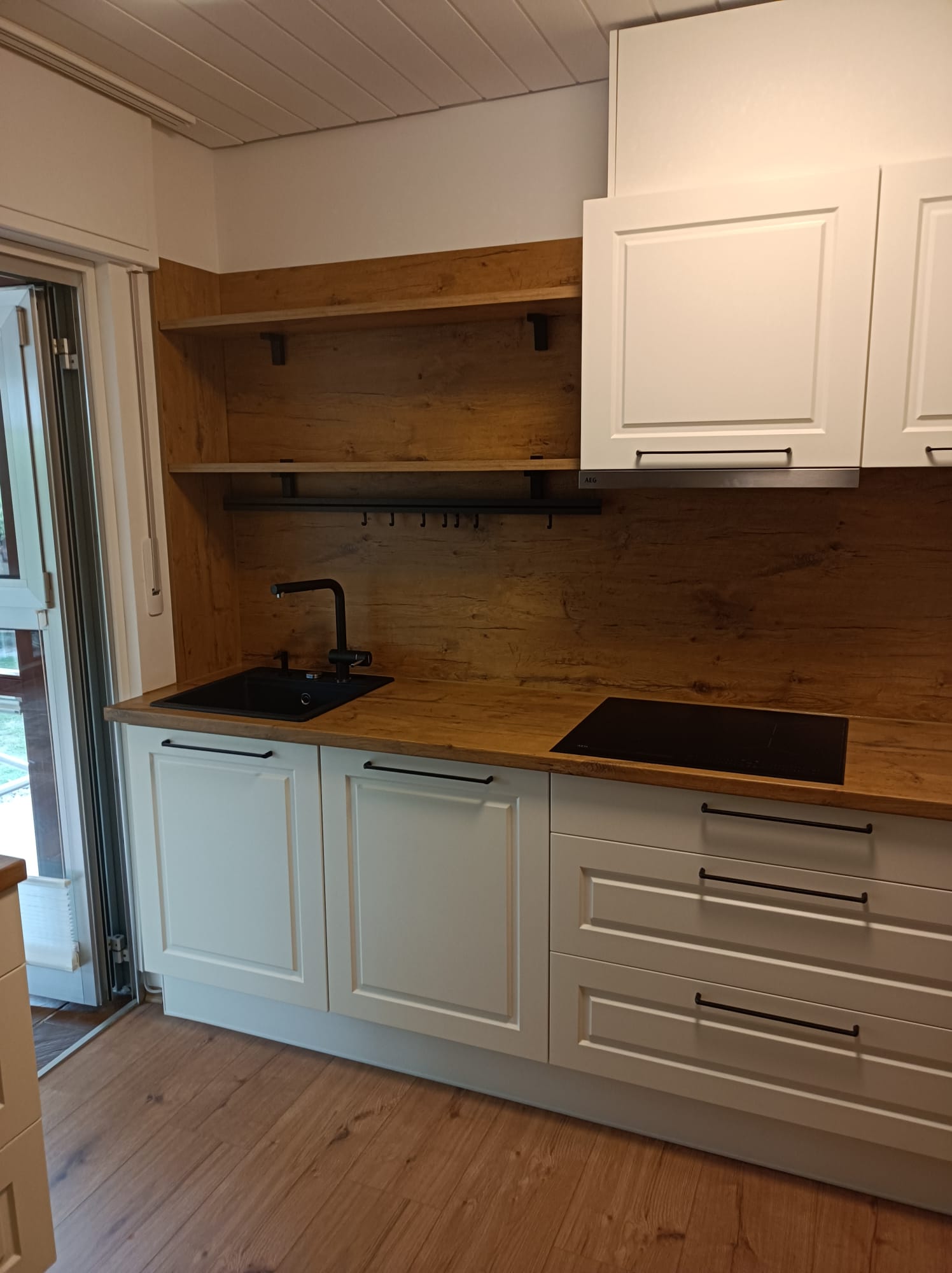 Kitchen installation